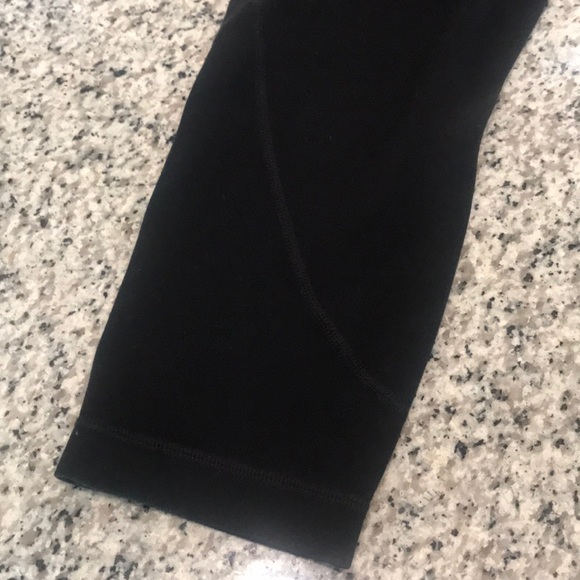 Athleta Salutation Crop - Picture 2 of 6